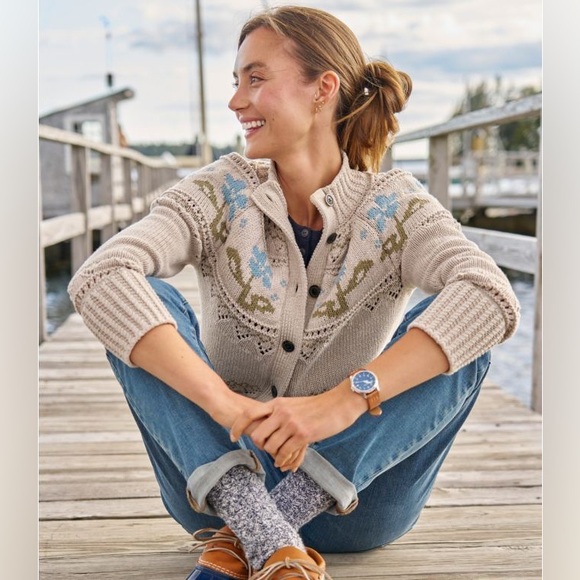 L.L. Bean Sweaters - L.L. Bean Signature Fair Isle Fisherman Cardigan – Oatmeal Floral | Size M